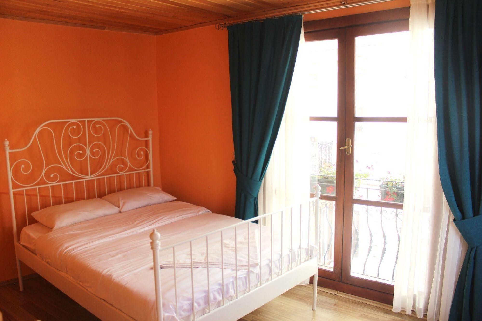 Cheers Midtown Hostel Istambul Exterior foto